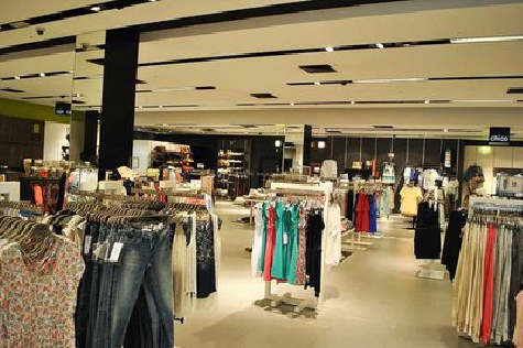 石屏商场里的店面怎么装修？